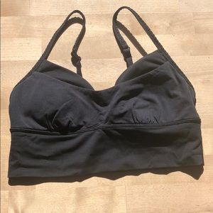 Lululemon size 4 sports bra